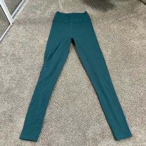 green Abercrombie leggings